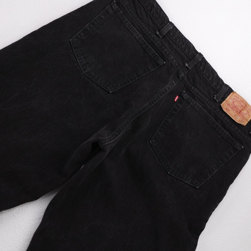 Levis 550 Relaxed Fit Tapered Black Jeans Mens 42x32 (41x32) USA Vintage 1992‎